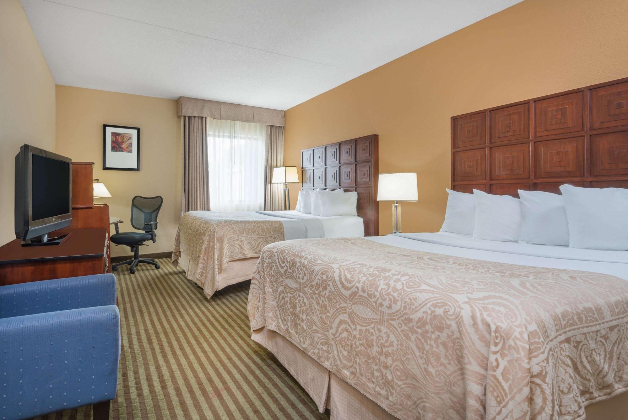 Ramada By Wyndham Columbus North Hotel Westerville Exterior foto