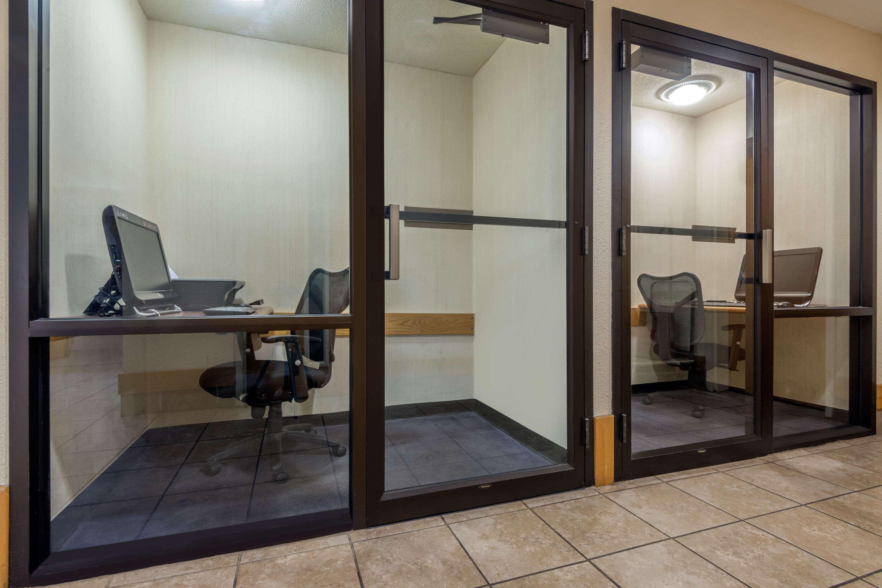 Ramada By Wyndham Columbus North Hotel Westerville Exterior foto